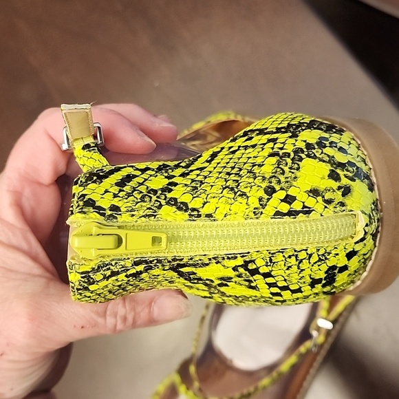 Mix No. Six lime gladiator 10M NWOT rubber soles - Picture 4 of 7